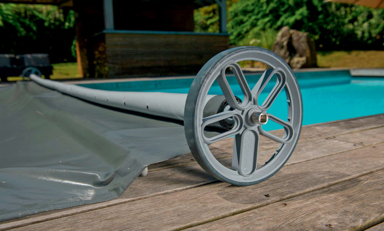 iS70R est adapté pour des bassins jusqu'à 10 x 5 m