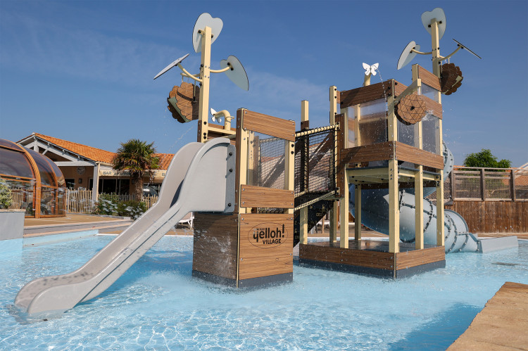 Pomme de Pin Apiloti Pomme de Pin Apiloti jeux aquatiques pataugeoire