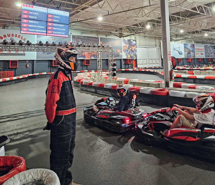 Compétition de karting lors de la Nuit des Piscines 2025