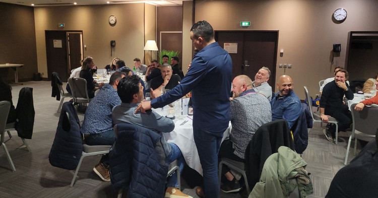 Conventions annuelles Cocktail Piscines ambiance conviviale