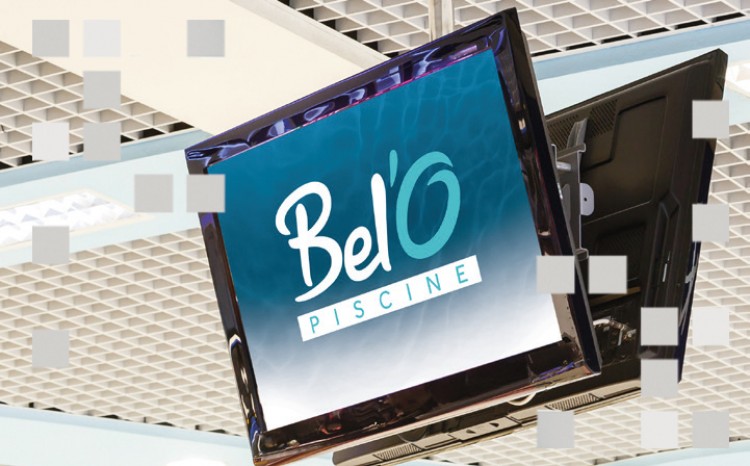 améliorer l'expérience-client Animation point de vente piscine enseigne Bel'O Piscine solutions merchandising écran dynamique 