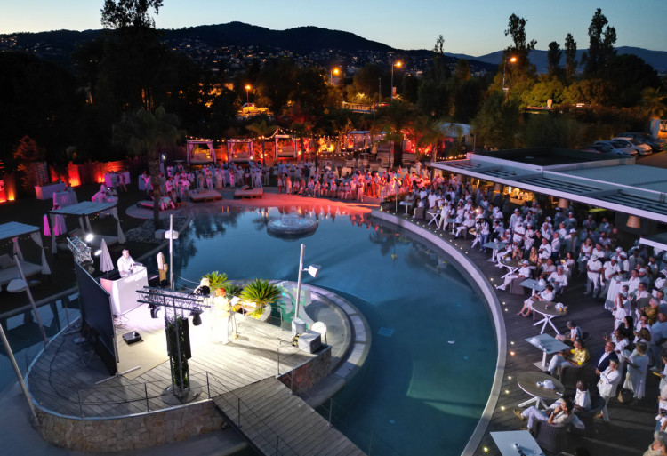 Diffazur fête ses 50 ans au restaurant du Lagon, à Mandelieu (06)