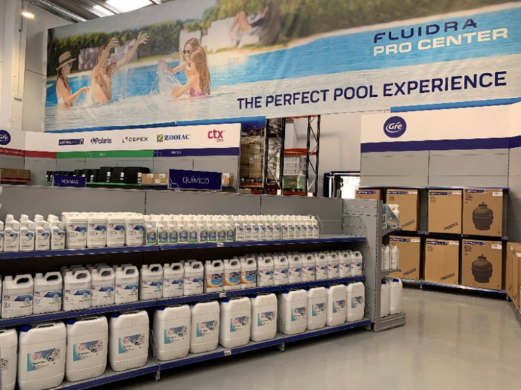 "Fluidra Pro Center" stores