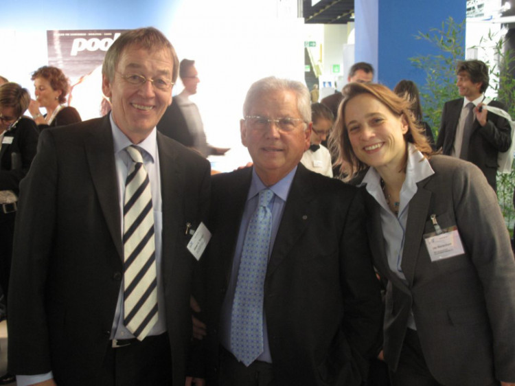 Der Präsident des italienischen Verbandes Assopiscine Dott. Francesco Capoccia (Mitte), Ute Wanschura und Dieter C. Rangol (bsw-Geschäftsstelle)