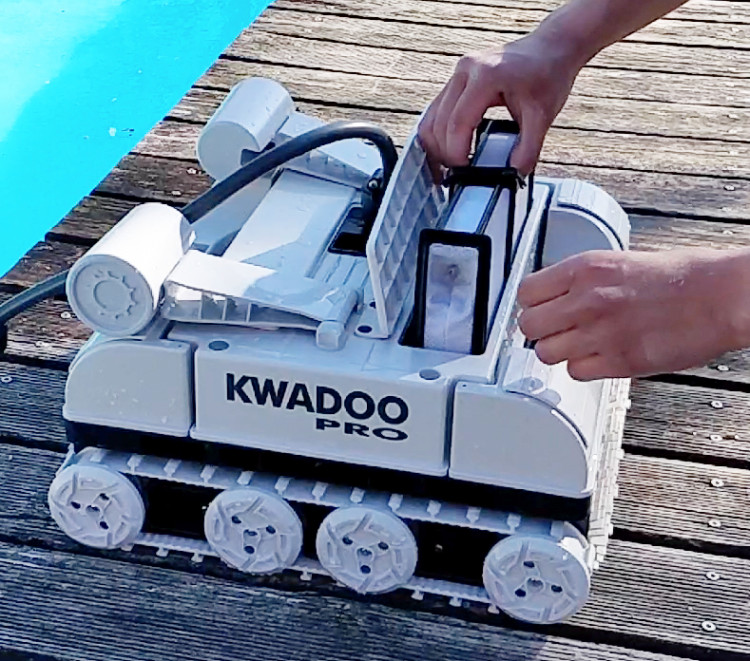 robot piscine KWADOO Pro de Water Robotic Company Europe