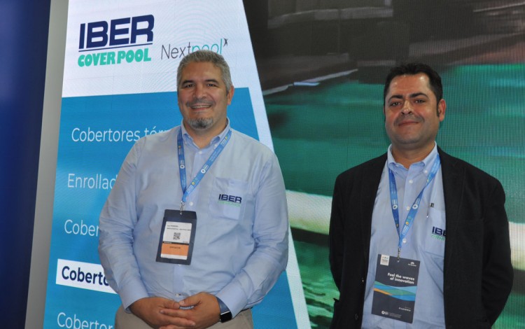 Léo PEREIRA et Francisco LUIS, technico-commerciaux IberCoverpool