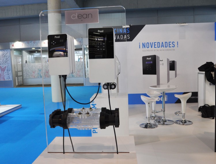 New generation of Natural Pool® electrolysers stand Pool Technologie Piscina & Wellness 2019
