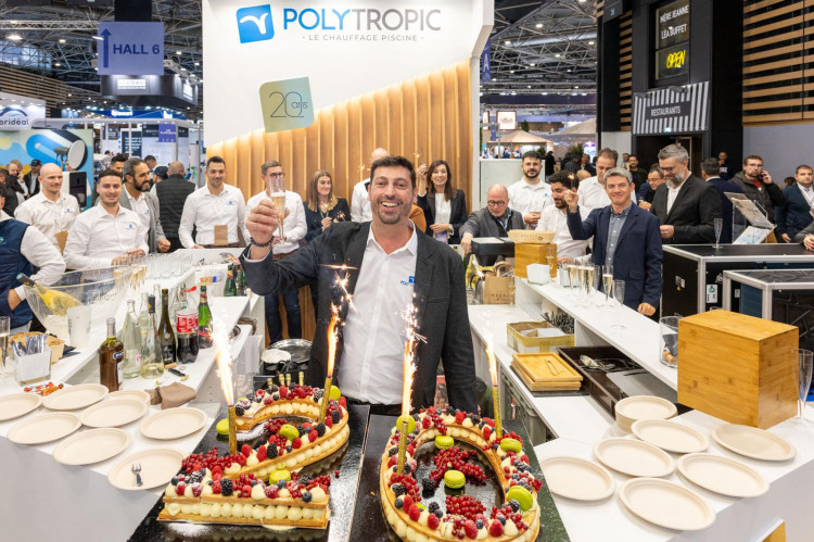 Polytropic a célébré ses 20 ans lors d'une fête sur son stand à Piscine Global 2024