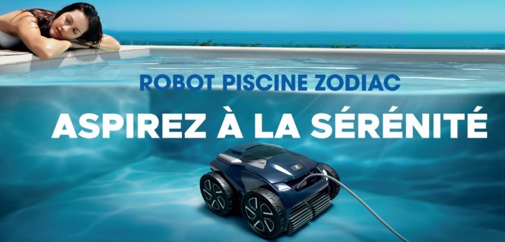  opération robots piscine Zodiac 2021 robot Alpha iQ au fond de la piscine