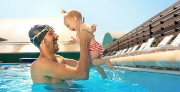 Annegamenti in piscina: una campagna TV per prevenire gli incidenti dei bambini