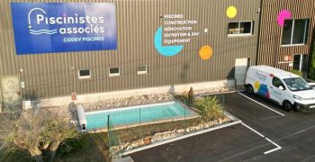 piscinistes,associes,preparent,2025