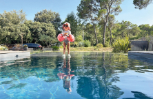 Une piscine à plateau débordant : quand l’innovation crée l’effet waouh
