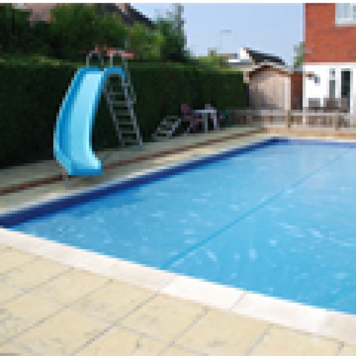 Heat Retention Pool Cover - RaeGuard™ - With GeoBubble™ Technology