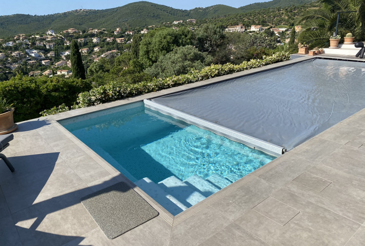 AquaGuard couverture piscine 4 saisons T&A