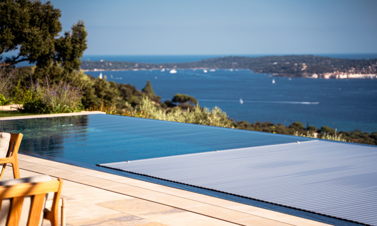 AquaTop couverture piscine immergée T&A