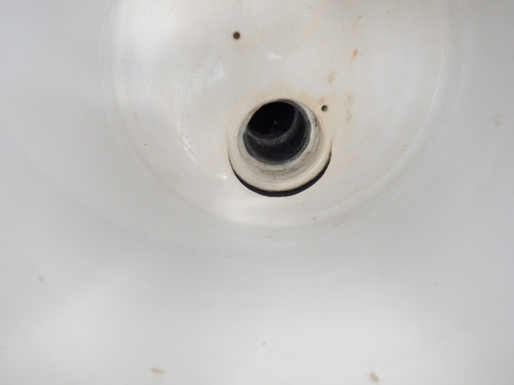 Avant chemisage du fond du skimmer