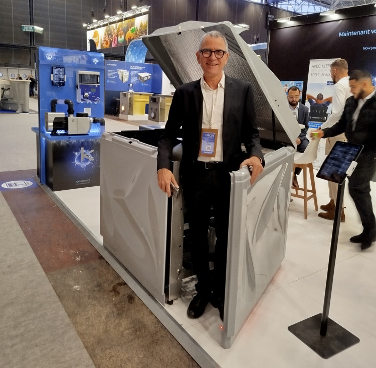 Omar SAAID nous présente le Klereo kUB sur le stand de Piscine Global 2024