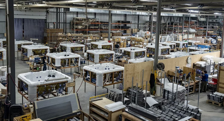 Chaîne de production Be Well Canada Spa Usine Be Well Canada Spa ligne d'assemblage de spas
