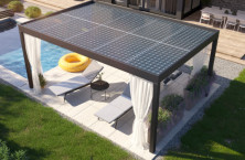 Pergola Solar by Alukov: Solar energy for the pool