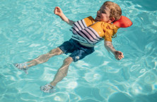 Floatee, una maglietta innovativa contro l&rsquo;annegamento