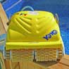Il pulitore per piscina Yo-Yo di International Caratti