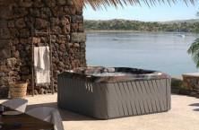 Deux nouveaux modèles de spas Jacuzzi®