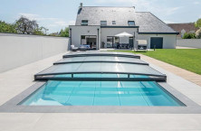 Abrisud, une large gamme pour la sécurité et le confort des piscines et espaces extérieurs