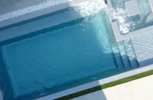 Manhattan Deluxe de Freedom Pools: una piscina h&iacute;brida que integra spa y bienestar