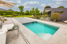 WaterBeck automatic pool covers: maximum swimming enjoyment with significantly lower energy costs