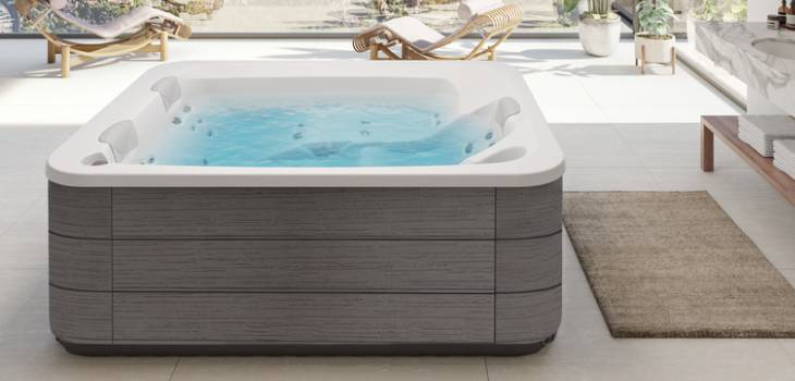 Una minipiscina idromassaggio di Astralpool