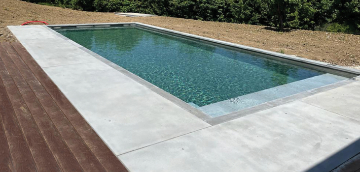 Piscine avec bassin d'orage intégré