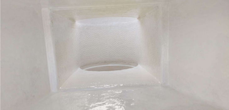 Apr&egrave;s chemisage du fond skimmer locamex