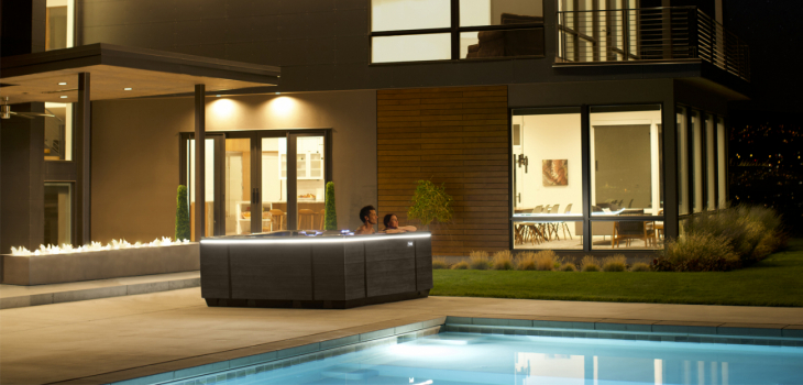 bullfrog,spas,elevated,design,personalized,therapy
