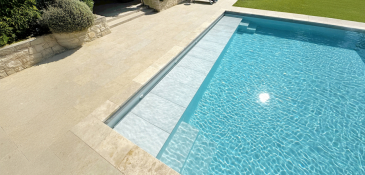 volet,immerge,un,roll,800,installation,simplifiee,axe,ajustable,integration,invisible,walter,pool