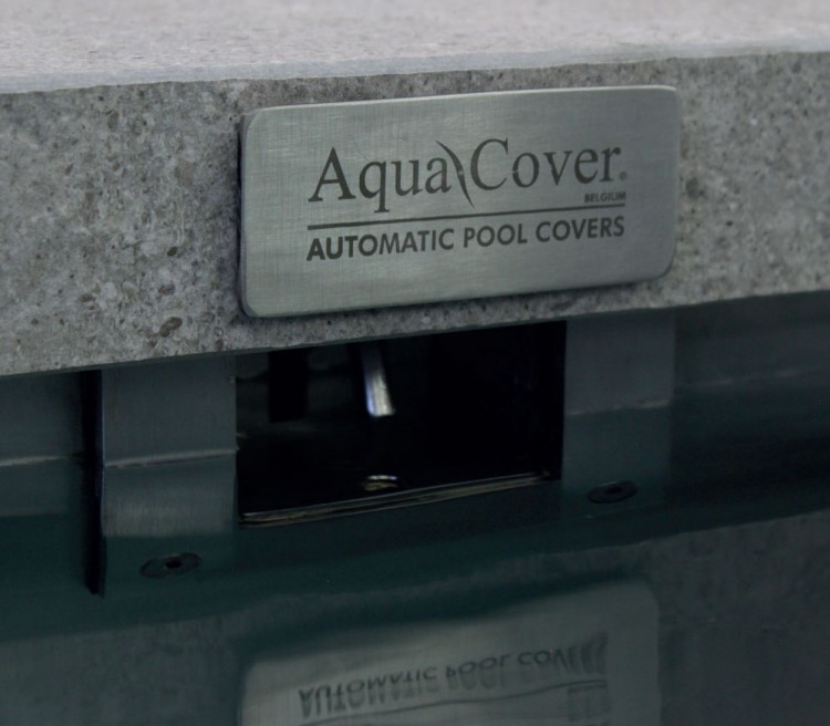 sécurité piscine verrouillage automatique couverture Cover Lock Aqua Cover